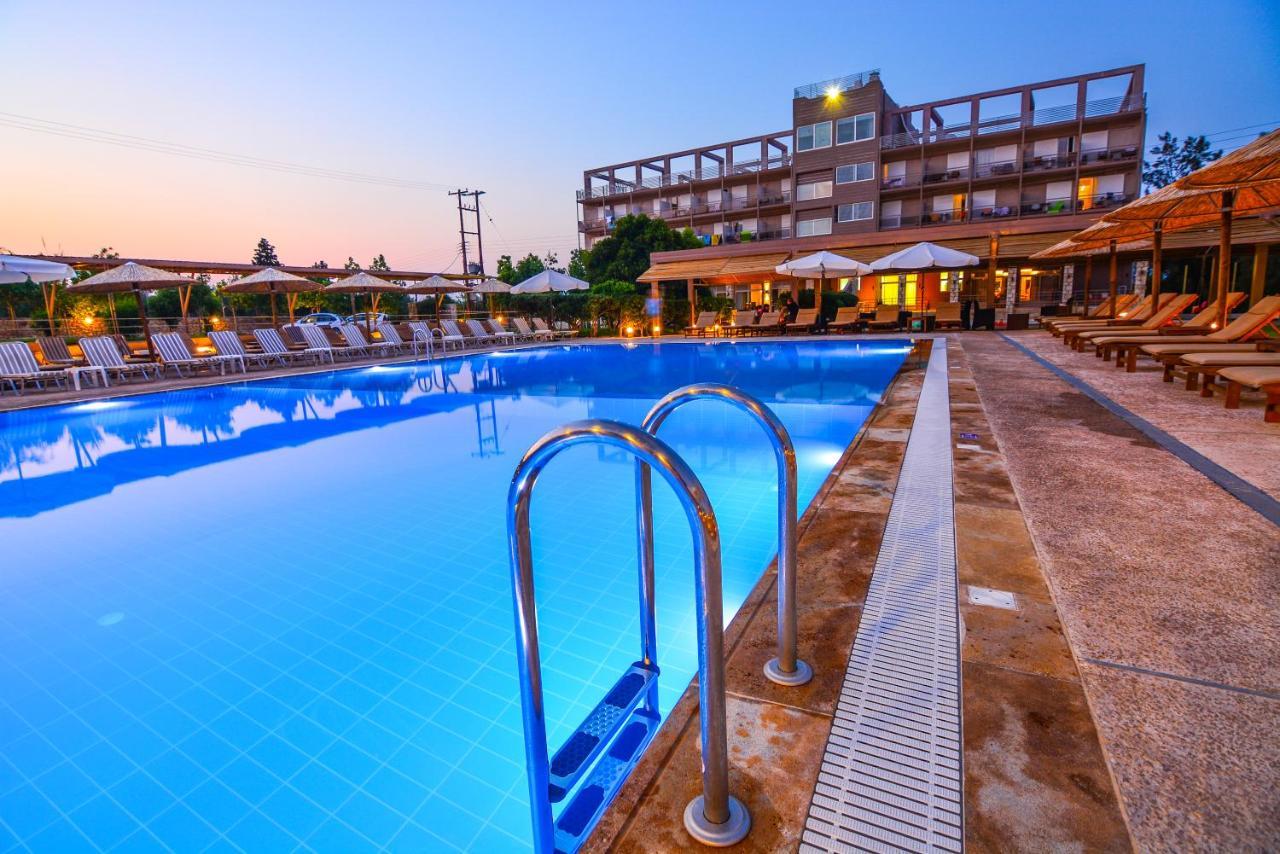 Aqua Mare Resort Melíssion エクステリア 写真